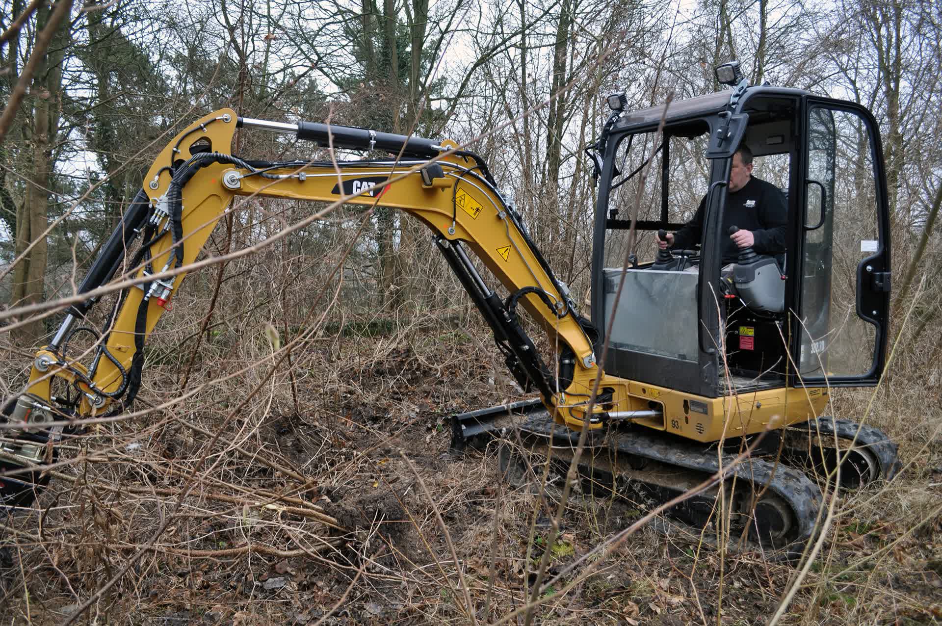 Caterpillar maskiner til have og landskab Pon Caterpillar