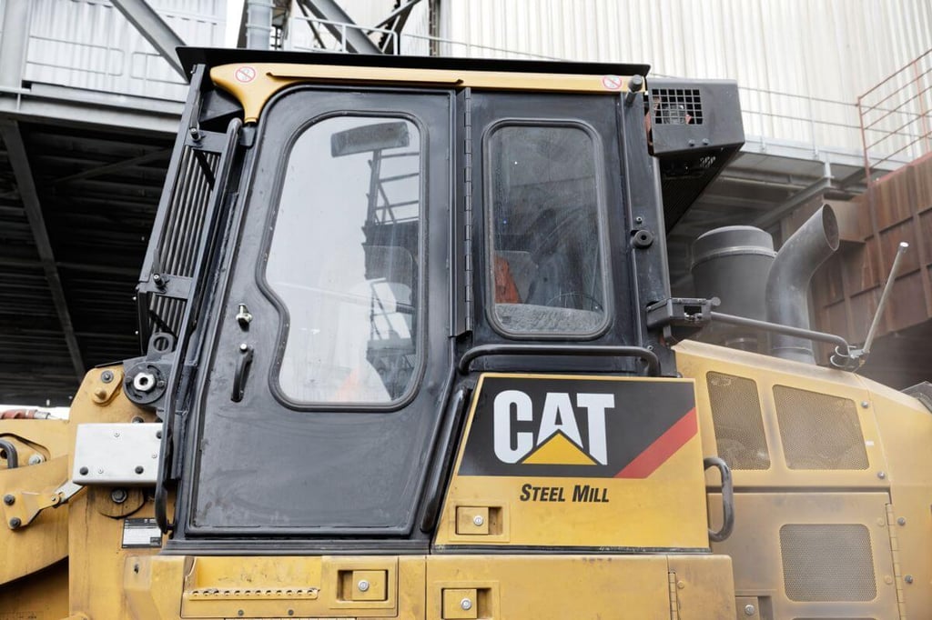 973K Track Loader - Steel Mill Configuration