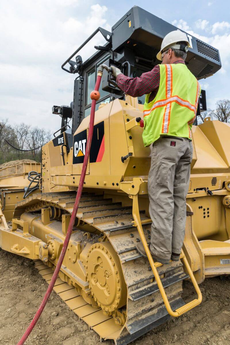 D7E Dozer Serviceability and Customer Support