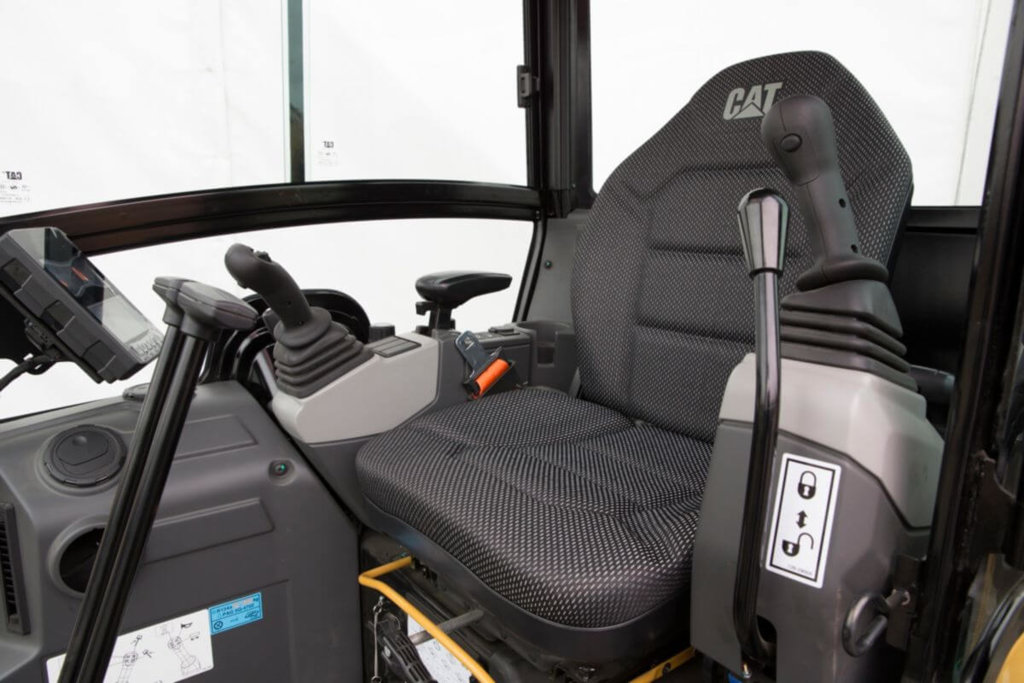 302 CR Mini Hydraulic Excavator