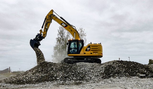 cat 320 Berger LowRes.jpg