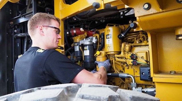 Servicebilde mekaniker_1 LowRes.jpg